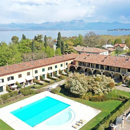 Apartamento Dolce Blu Sirmione Rivoltella del Garda Exterior foto