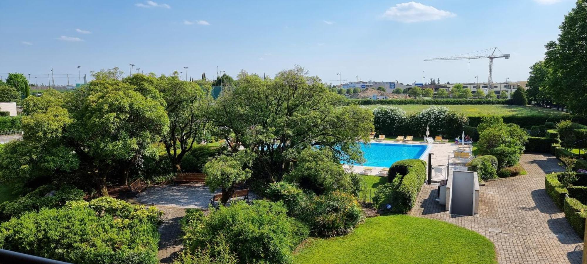 Apartamento Dolce Blu Sirmione Rivoltella del Garda Exterior foto