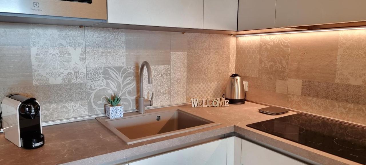 Apartamento Dolce Blu Sirmione Rivoltella del Garda Exterior foto