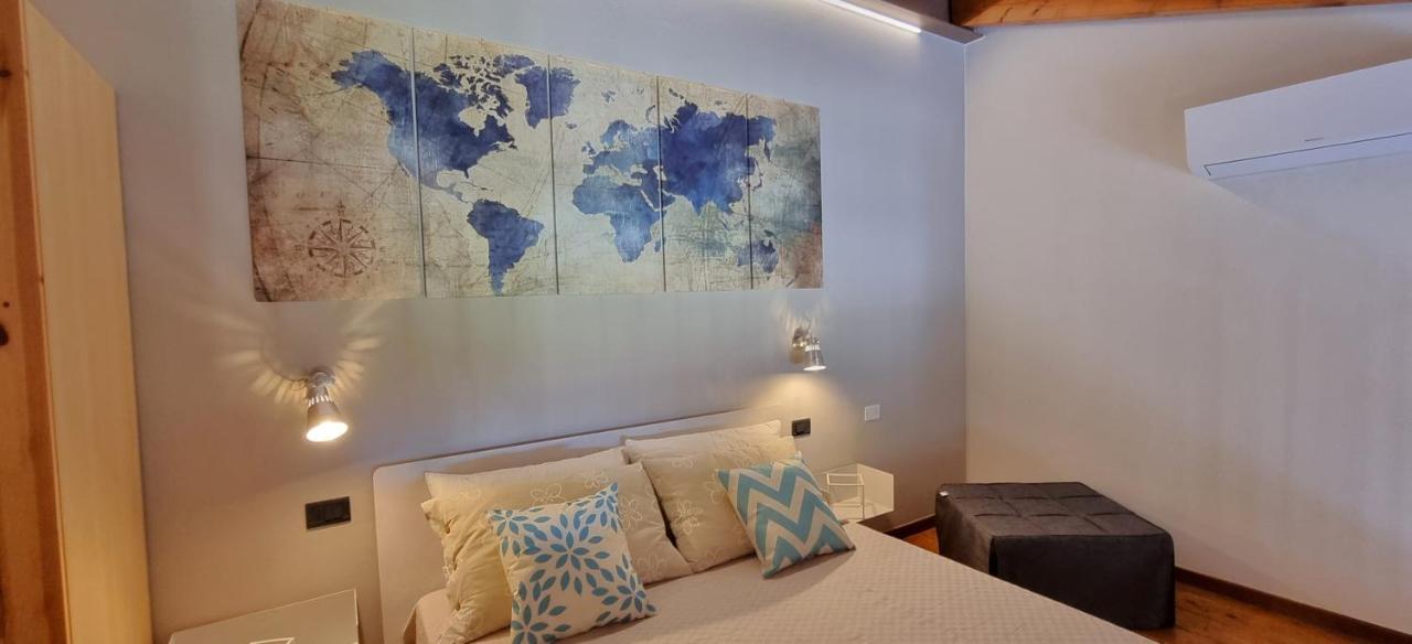 Apartamento Dolce Blu Sirmione Rivoltella del Garda Exterior foto